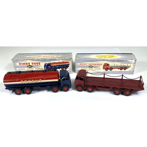 394 - DINKY TOYS: 905 Foden Flat Truck with chains in maroon colourway with box; 942 Foden 14-Ton Tanker 