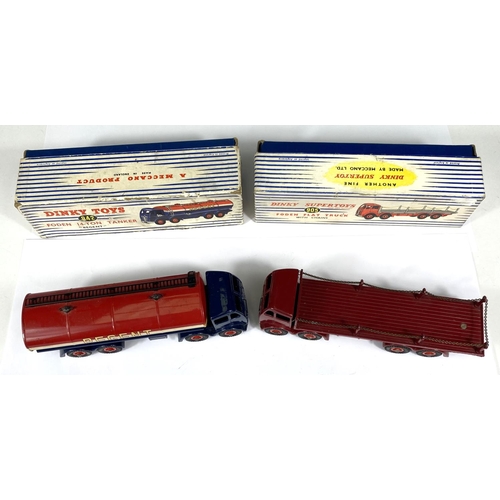 394 - DINKY TOYS: 905 Foden Flat Truck with chains in maroon colourway with box; 942 Foden 14-Ton Tanker 