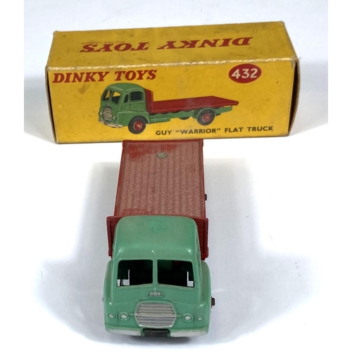 397 - DINKY TOYS: 432 Guy 