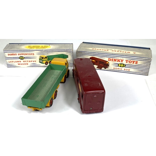 400 - DINKY SUPERTOYS: 934 Leyland Octopus Wagon two tone green and yellow with original box; 981 Horse Bo... 