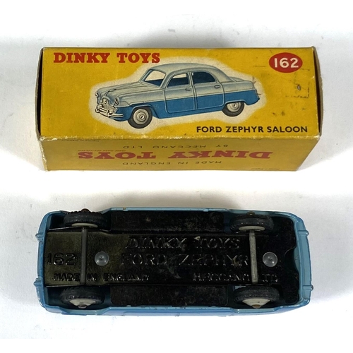 407 - DINKY TOYS: Two 162 Ford Zephyr Saloons in two tone colours, light and dark blue and light and dark ... 