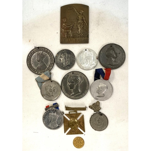 41 - A bronze George V coronation plaque, height 7.5cm; other commemorative medallions; etc.