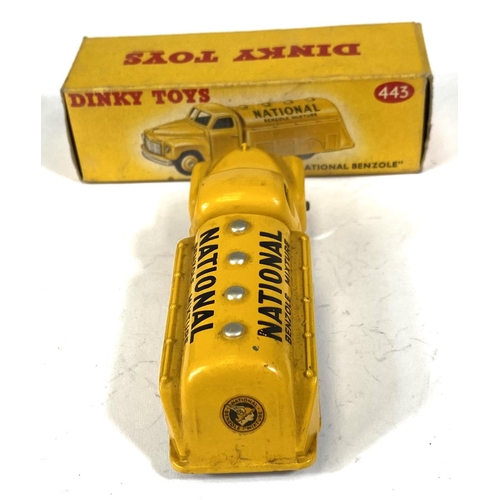 420 - DINKY TOYS: 443 Tanker 