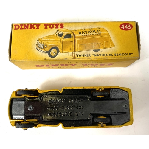 420 - DINKY TOYS: 443 Tanker 