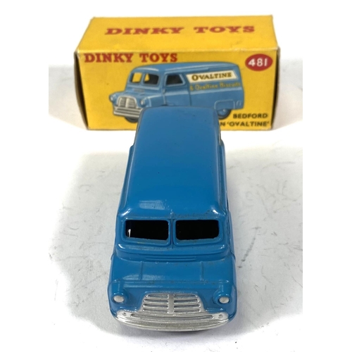 422 - DINKY TOYS: 481 Bedford 10 CWT van 