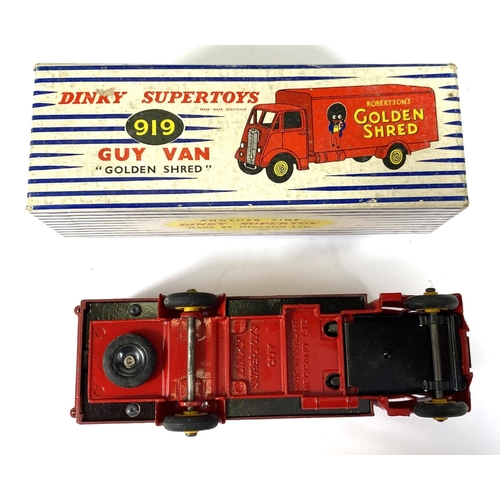 429 - DINKY SUPERTOYS: 919 Guy Van 