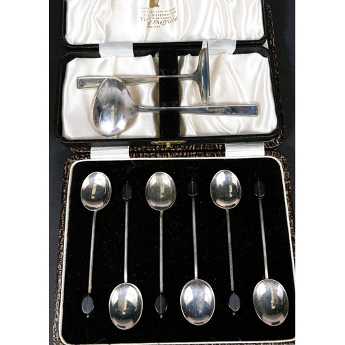 682 - A hallmarked silver cased christening set, Sheffield 1959, 3oz; a set of bean knop coffee spoons, Bi... 