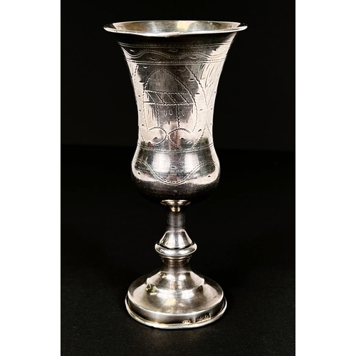 728 - A hallmarked kiddush cup with engraved decoration, London 1905, 3.0oz