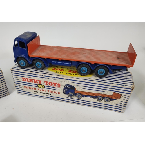 386 - DINKY SUPERTOYS: 902 Foden Flat Truck orange body and green flat bed in box; 903 Foden Flat Truck wi... 