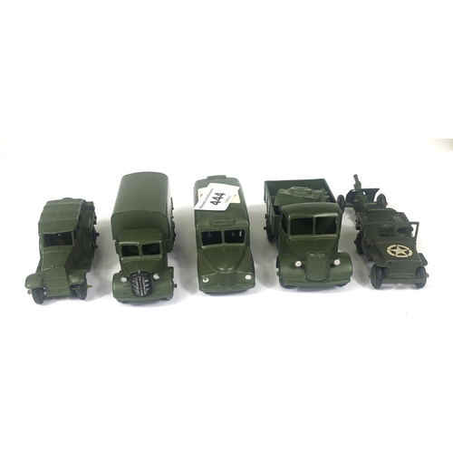 444 - DINKY TOYS: 30hm Daimler Military Ambulance, 615 Military Jeep with attached Howitzer gun, 30S Milit... 