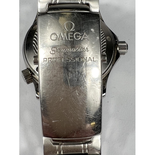 741 - OMEGA: a circa 2000's Omega Seamaster professional chronometer with black wave dial and black bezel ... 