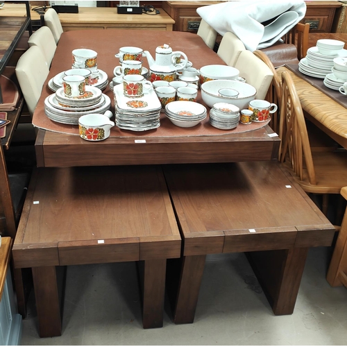 867 - An extending dining table by Bentley designs with a set of 8 chairs with high backs in cream leather... 