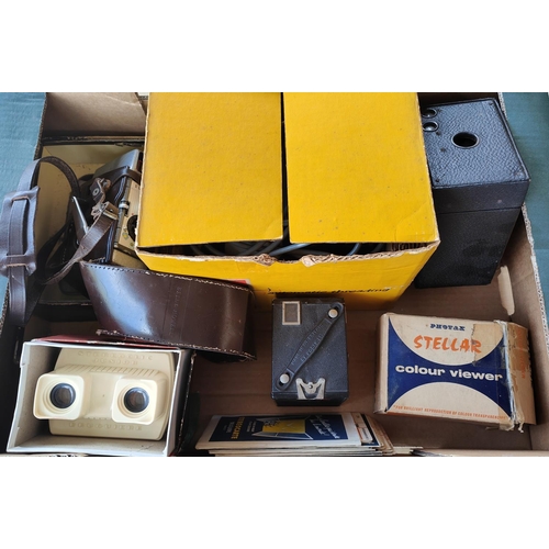 40B - A selection of box cameras/slide viewers etc