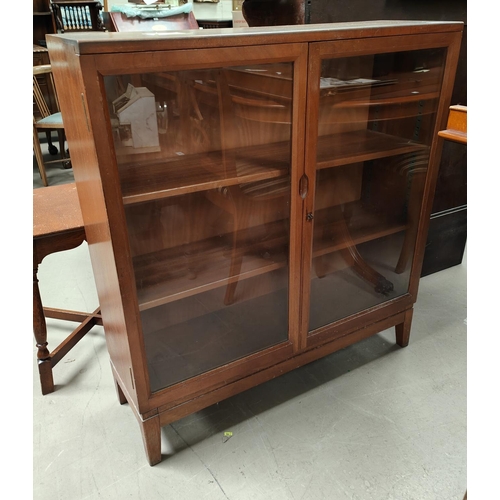 938 - A mid 20th century teak double glazed door bookcase, 98 x 91cm