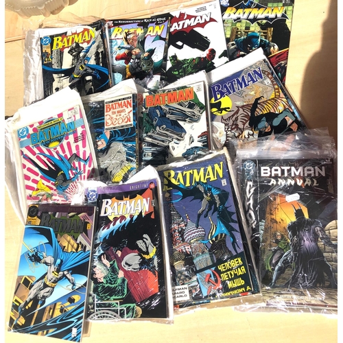 306 - A good selection of 200+ issues of Batman and detective comics