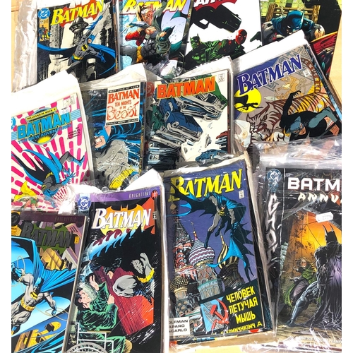 306 - A good selection of 200+ issues of Batman and detective comics