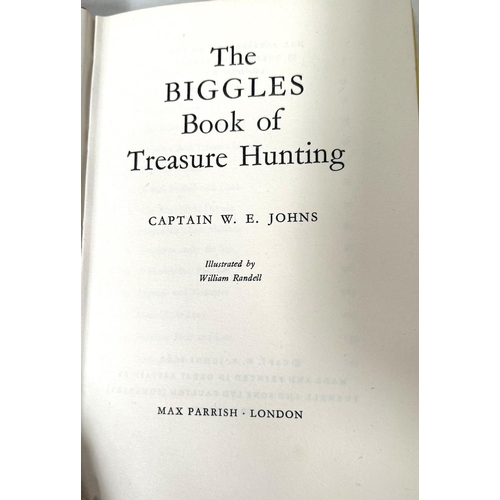 338 - CAPTAIN W.E. JOHNS: MAX PARRISH Publishers 'The Biggles Books of Treasure Hunting' 1962 and 'The Big... 