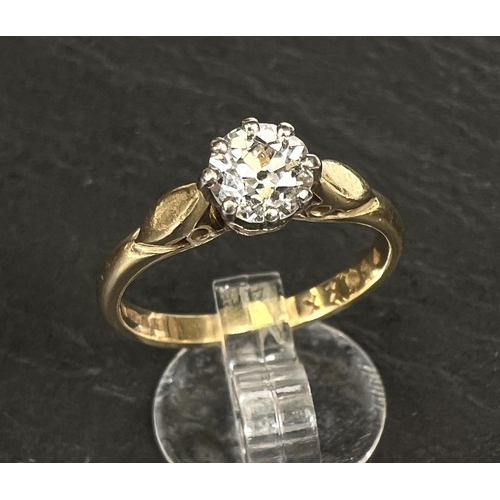 738 - A diamond solitaire ring, brilliant cut stone, 1 caret approx, set in 18 carat yellow gold shank