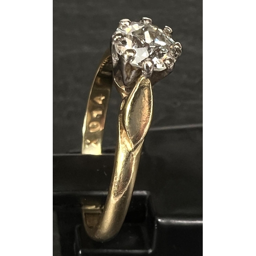 738 - A diamond solitaire ring, brilliant cut stone, 1 caret approx, set in 18 carat yellow gold shank