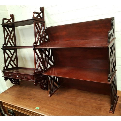 911 - A reproduction mahogany 3 height wall shelf; a similar floor standing unitNo bids sold with next lot... 