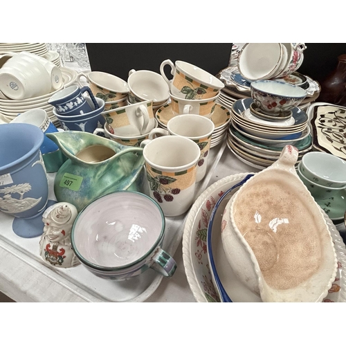 497 - A selection of tea ware, Wedgwood and other similar decorative items