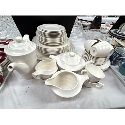 497 - A selection of tea ware, Wedgwood and other similar decorative items