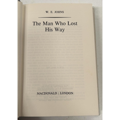 340 - CAPTAIN W.E. JOHNS: First edition 'The Man Who Lost His Way' 1959 Published by Macdonald, in dust ja... 