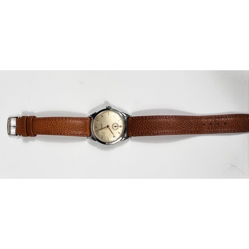 612 - A mid 20th century Longines Automatic gents wristwatch, steel cased, seconds dial, Arabic numerals, ... 