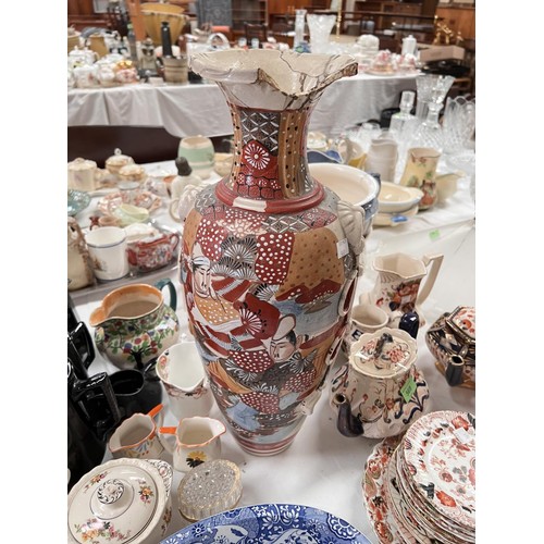 567 - A Spode's blue Italian bowl; decorative plates; etc.