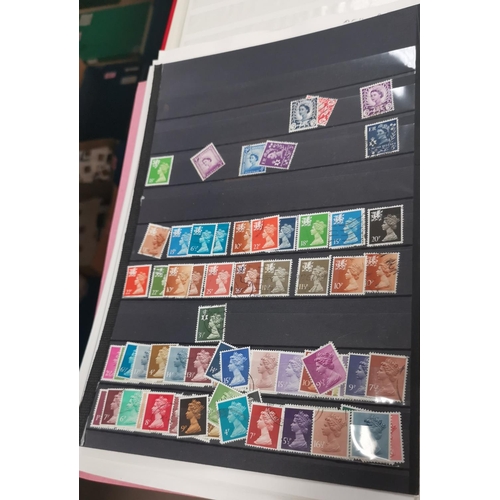 201 - A large selection of GB QEII mint and used definitives and commemoratives