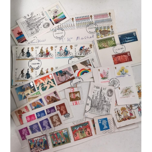 209 - GB: QEII Wilding definitives mint and used included Castle high values and other stamps