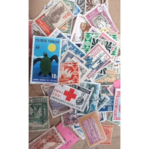 219 - WORLD STAMPS: a selection, loose on trays