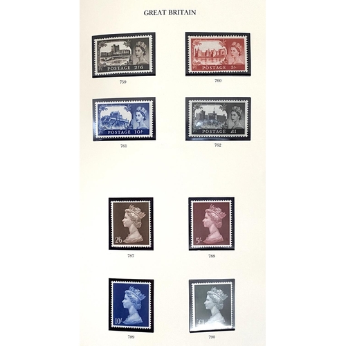 243 - GB: QEII mint issues, definitive and commemorative pre decimal 1952 - 1970 including the 5 sets of C... 