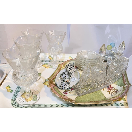 435A - Four Edinburgh Crystal thistle pattern wine glasses, ht 13cm, a small selection of other glassware e... 