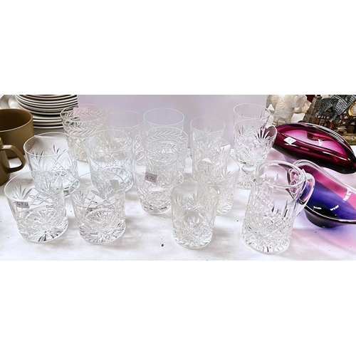 470 - A selection of cut glass whiskey tumblers etc 