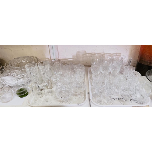 511 - A selection of cut drinking glasses and glassware