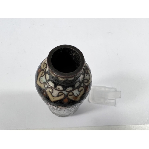 548 - A late 19th/early 20th century Chinese cloisonné snuff bottle, height 7cm