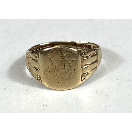 639 - A gents 9ct gold signet ring, 3.8gm