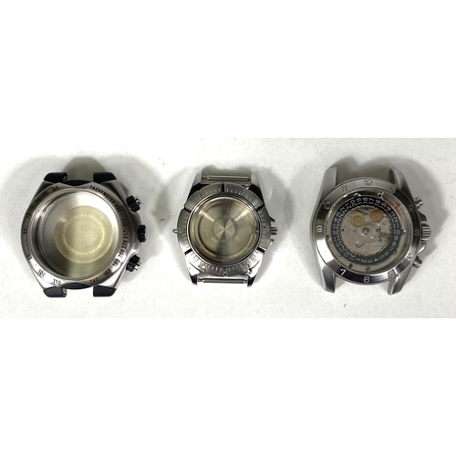 674A - 3 watch cases: Universal Geneve, Oris dive watch and another with partial movement