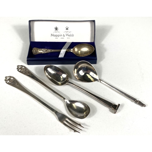 718 - A Scottish hallmarked silver pair of spoon and fork pickle servers with pierced thistle terminals; 3... 