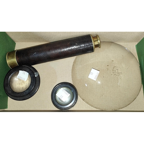 80 - A 19th century brass pocket telescope, 3 sections, 3 lenses