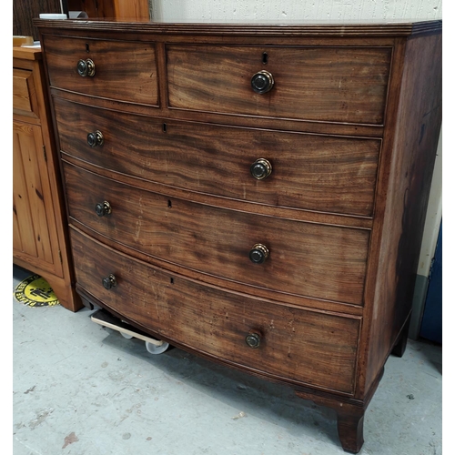 967 - A Georgian mahogany bow front chest of 3 long and 2 short drawers on bracket ogee feet, length 108 x... 