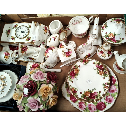 599A - A selection of Royal Albert Old Country Roses plates, animals, bowls, other ornaments etc