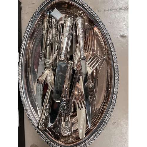 641 - A part canteen of Kings pattern cutlery; a part canteen of beaded cutlery; silver plate