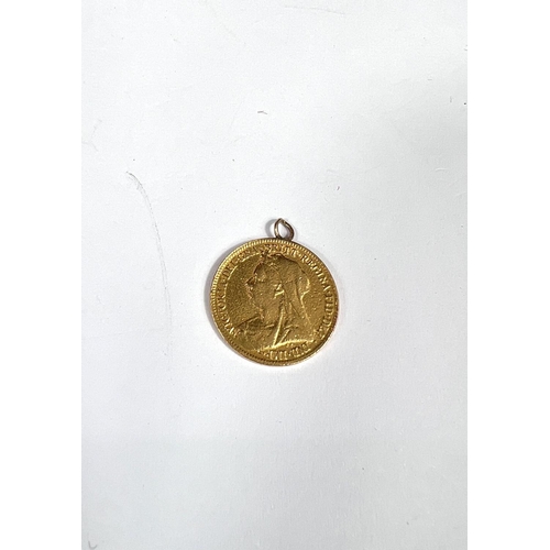 711 - A Victorian half sovereign, 1i900, with soldered loop