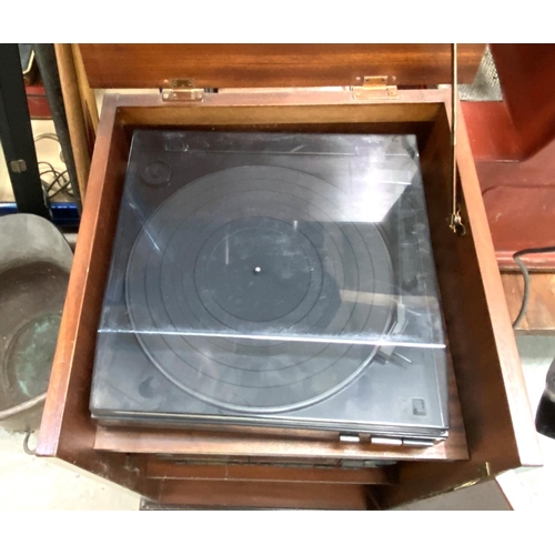 47 - A JVC Hi-Fi stacking system with record player