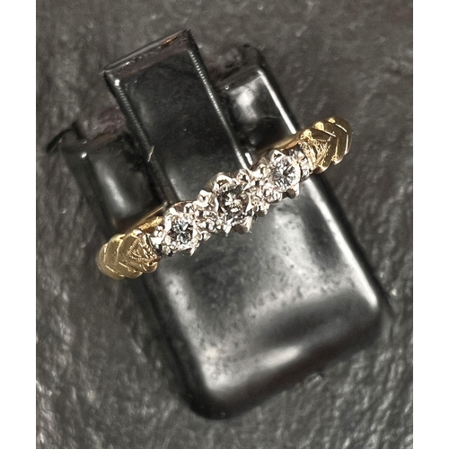 580 - An Edwardian dress ring with 3 illusion set small diamonds, stamped '18ct plat', size L, 2gm