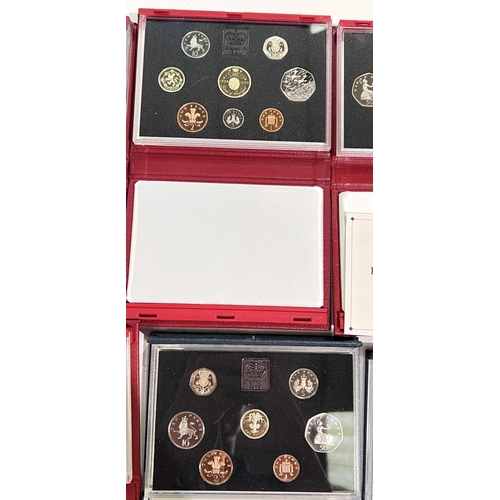 350 - GB: Proof coin sets: 1985, 1986, 1992, 1993, 1994, 1995 (6)