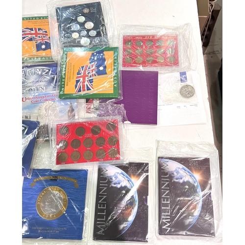 353 - GB: a selection of Royal Mint souvenir coin issues and coin sets 