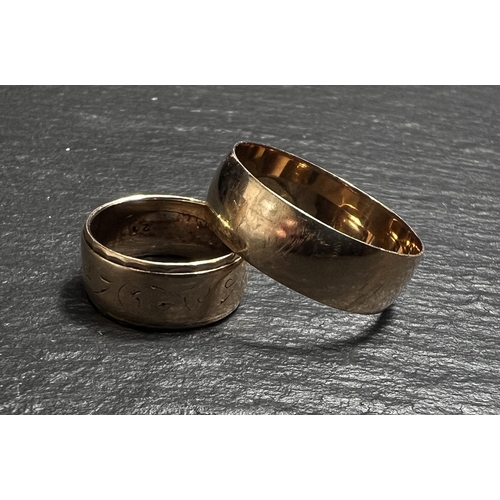 673 - A 9ct wedding band, size Z and another smaller size J, gross 8gms